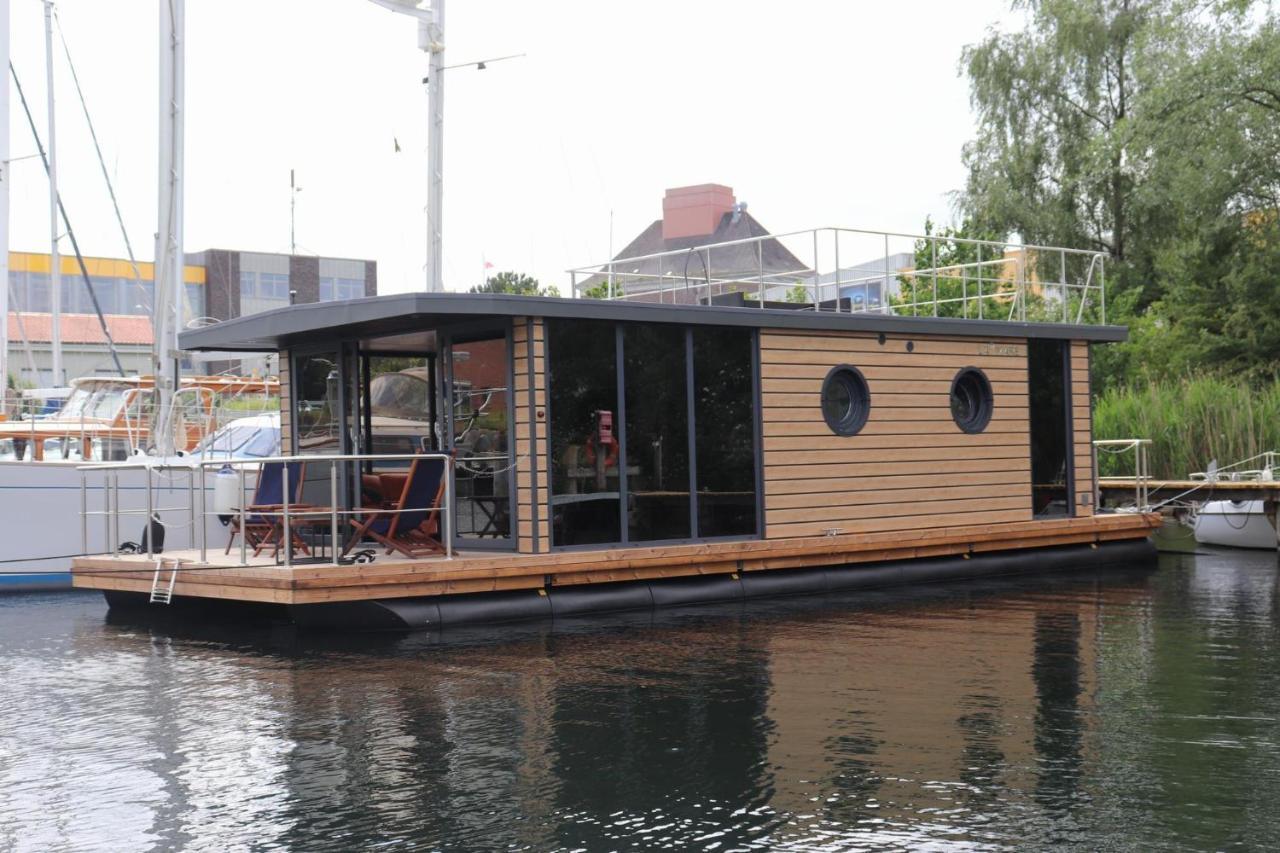 Hausboot Lina In Flensburg Hotel Exterior photo