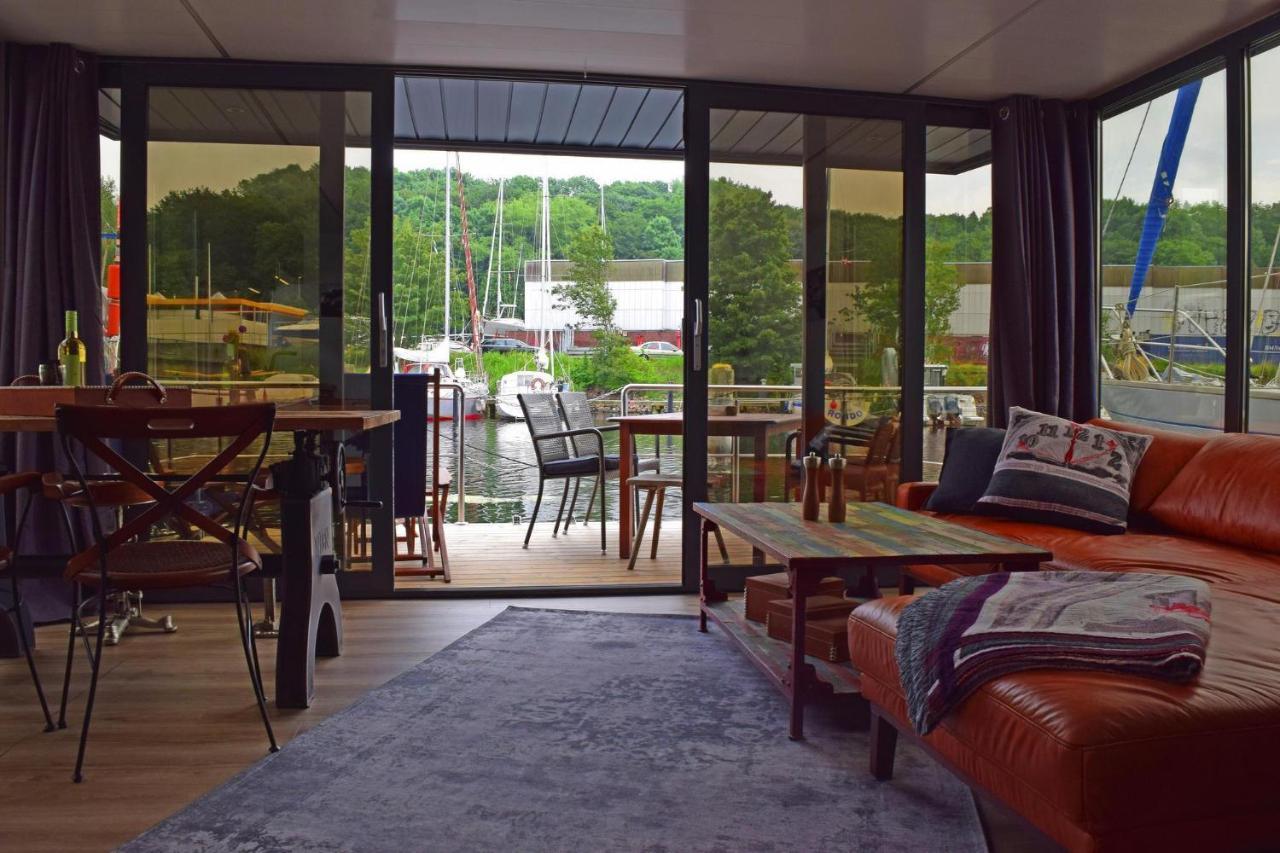 Hausboot Lina In Flensburg Hotel Exterior photo